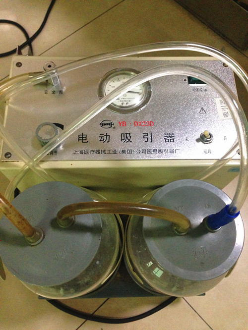 电动吸引器