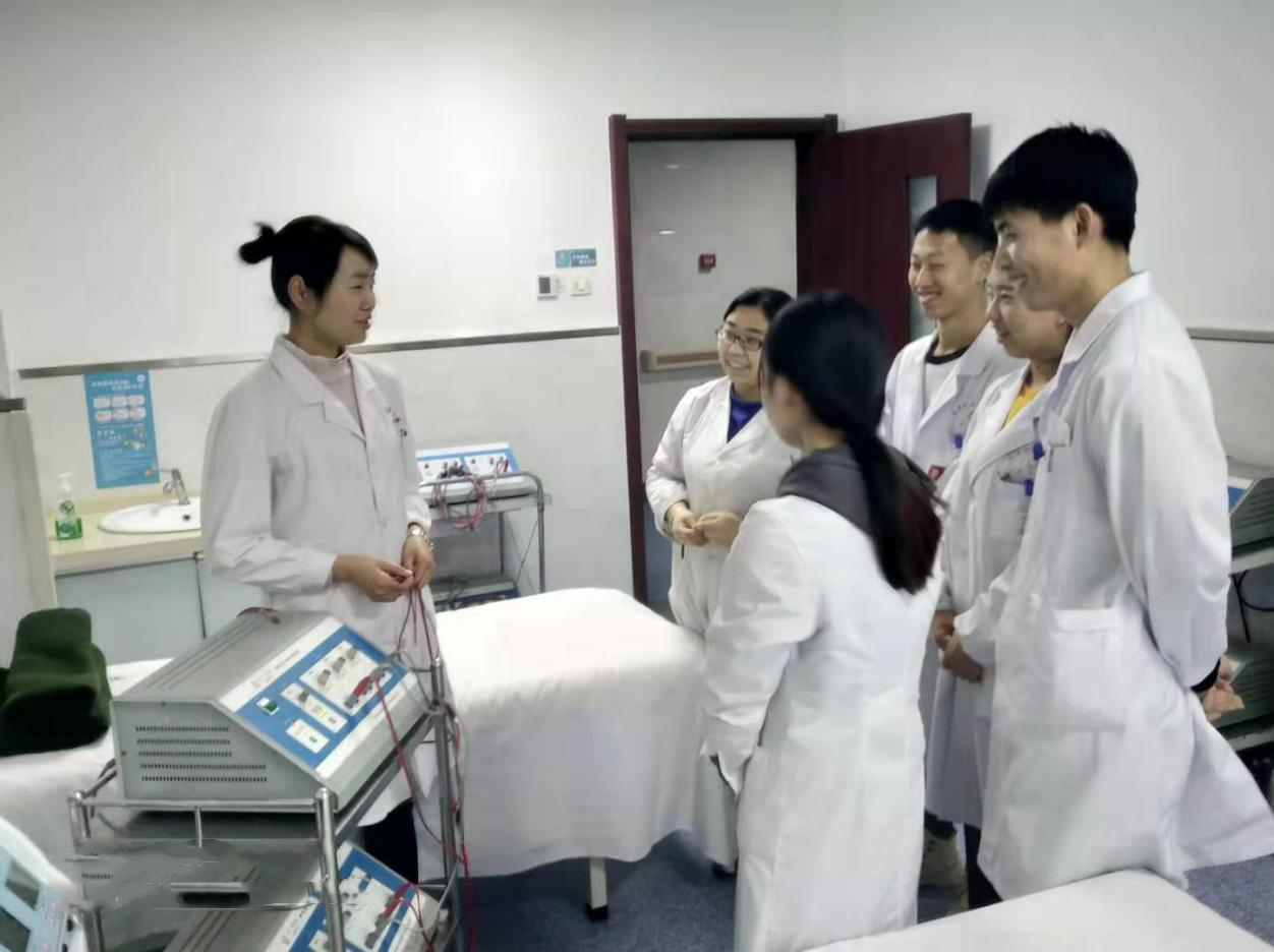【临床带教】延大创新学院学生的物理因子实践课堂