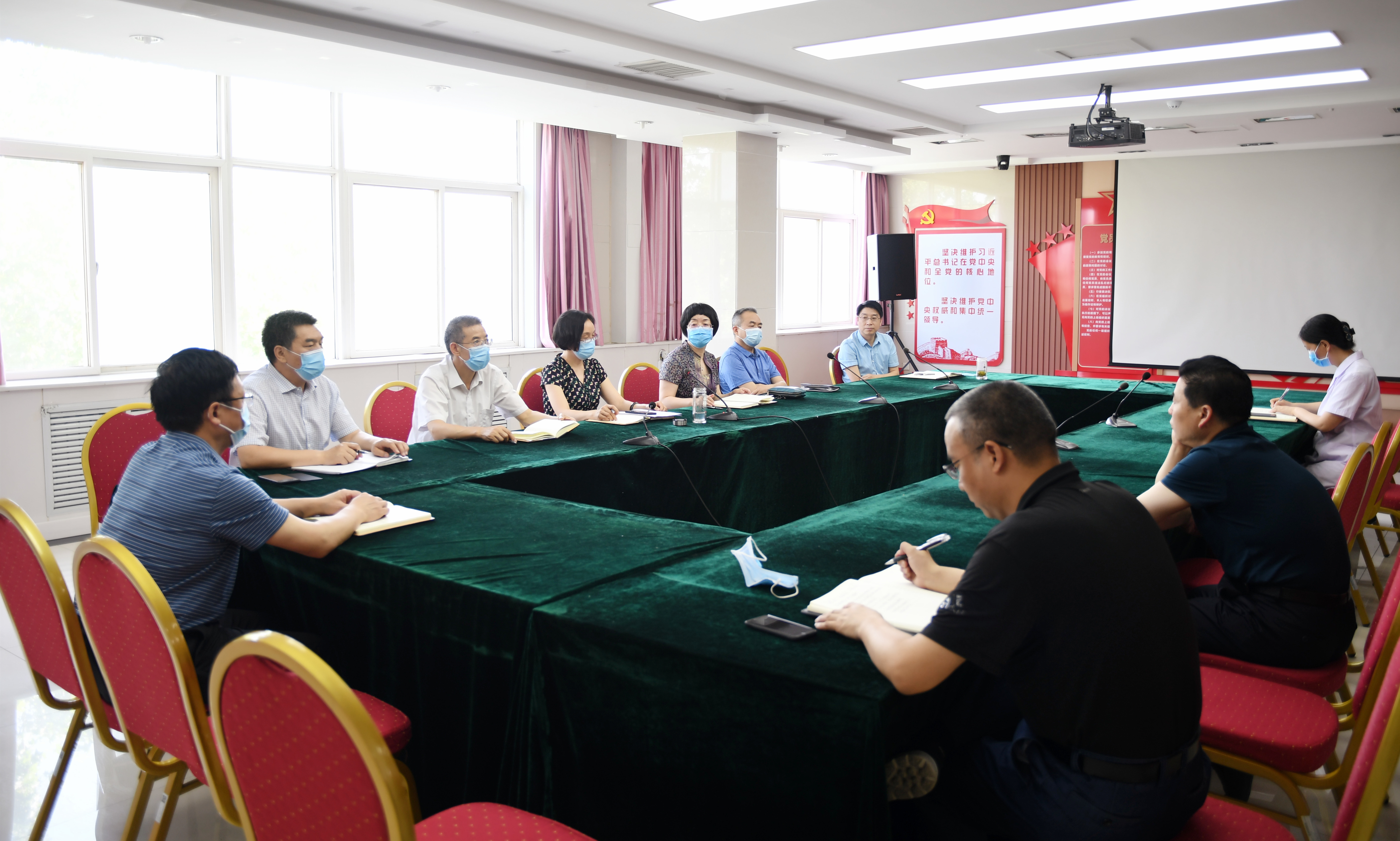 陕西省康复医院召开决战决胜脱贫攻坚推进会