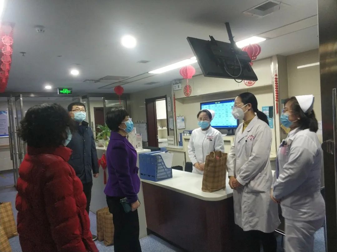 【新年特辑】陕西省康复医院领导班子春节慰问一线工作人员