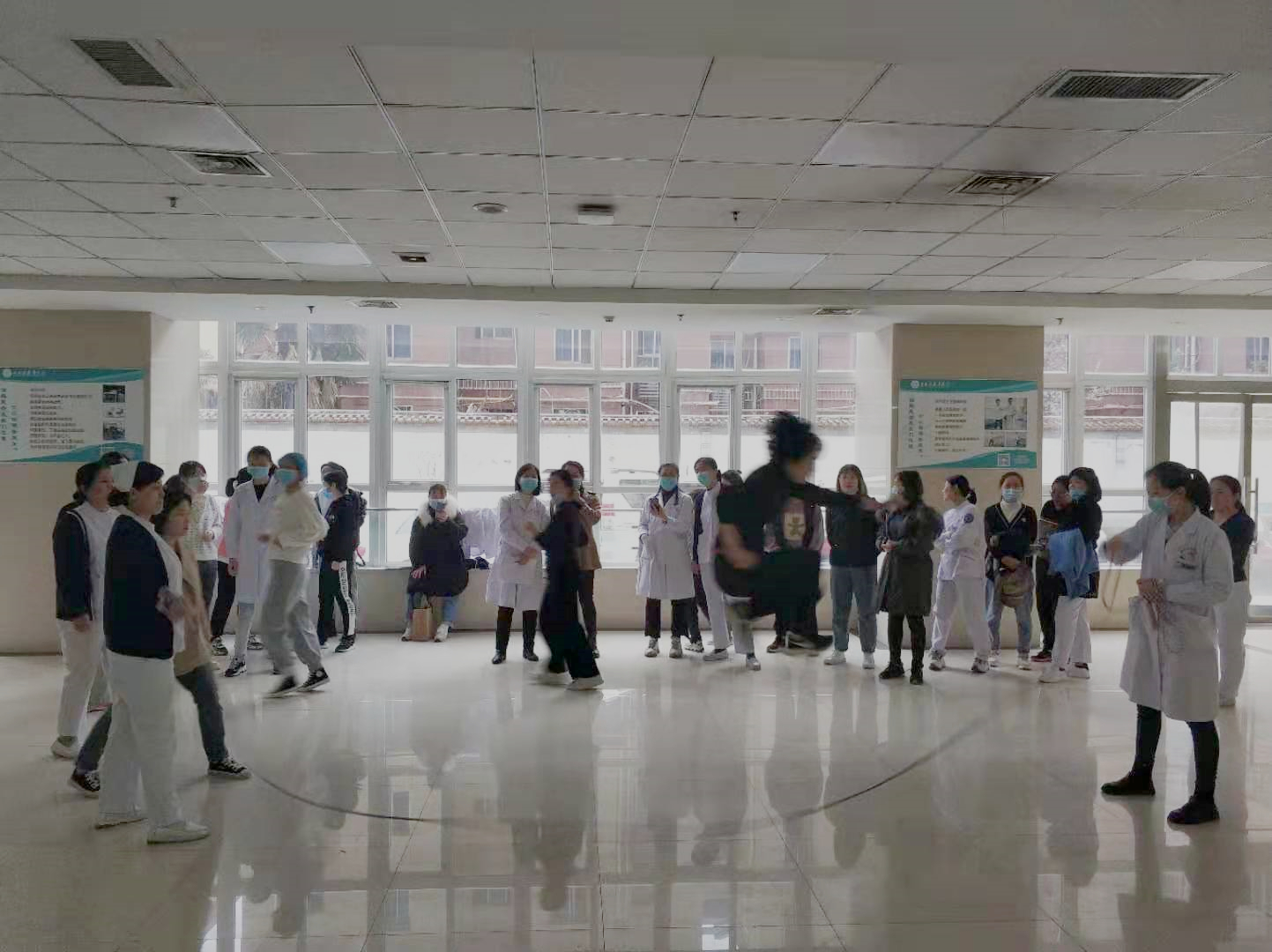 【凝心聚力】陕西省康复医院举办“我运动 我健康”女职工跳绳比赛